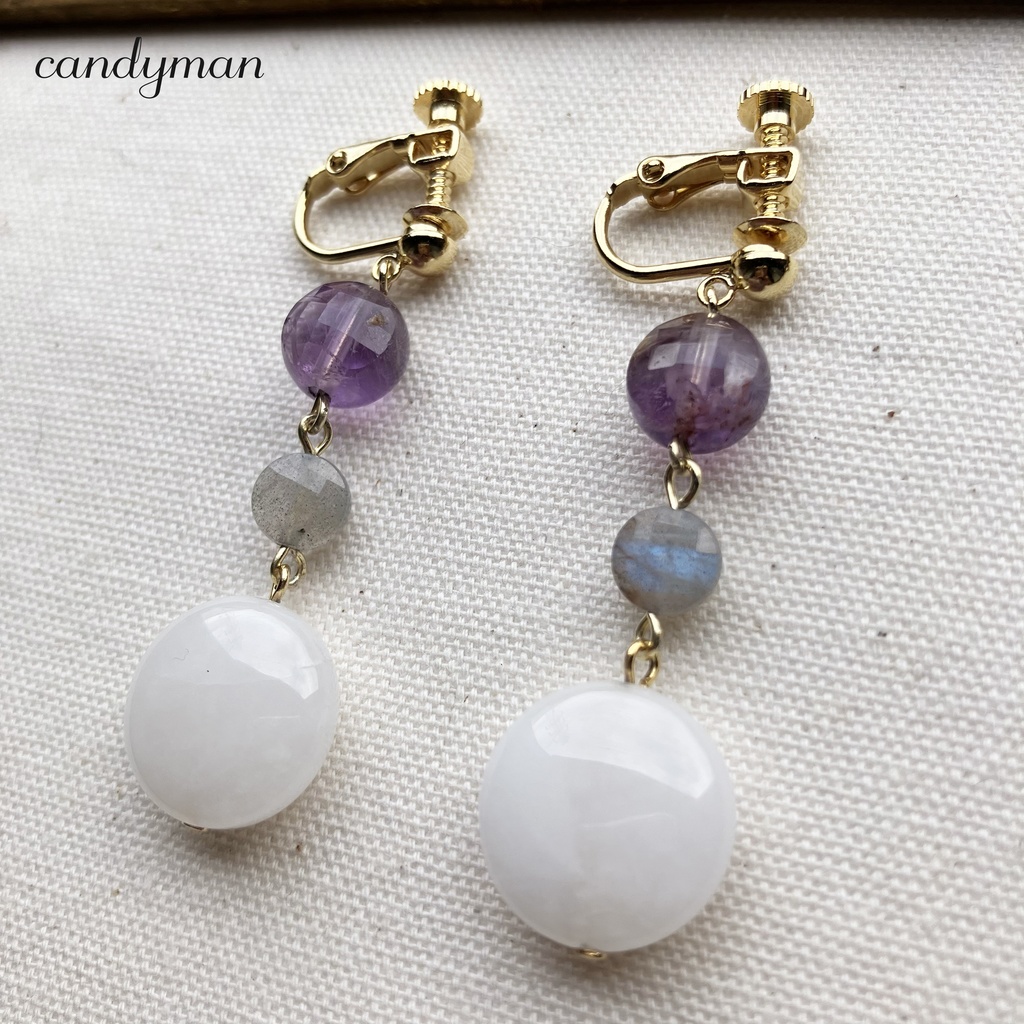 【送料込み】天然石ホワイトジェードの大人イヤリング