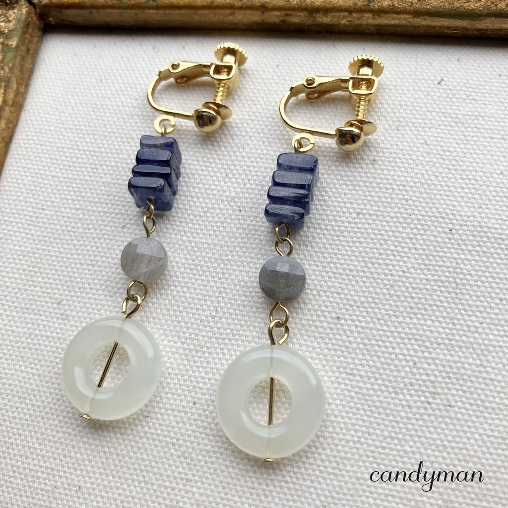 【送料込み】天然石ニュージェードの大人イヤリング