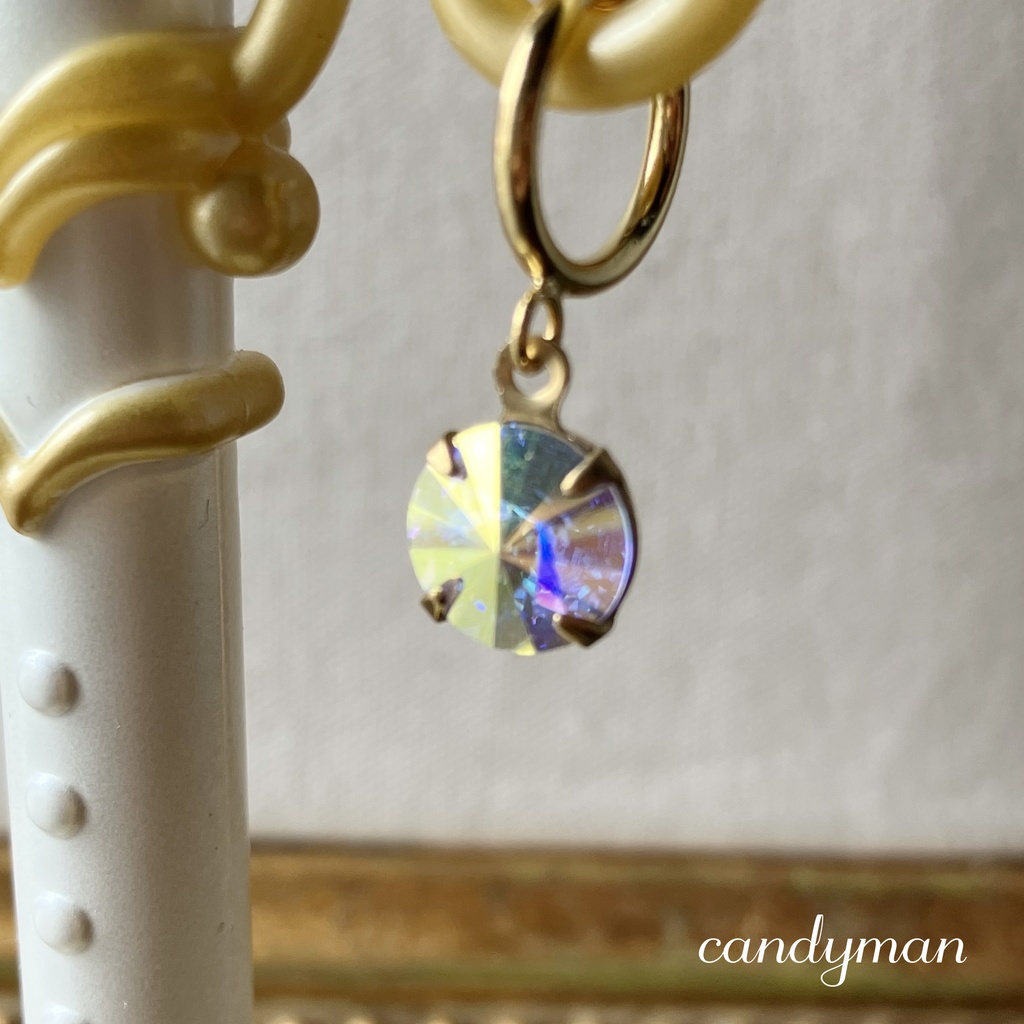 【送料込み】ヴィンテージクリスタルオーロラ シンプルなバネ式フープイヤリング