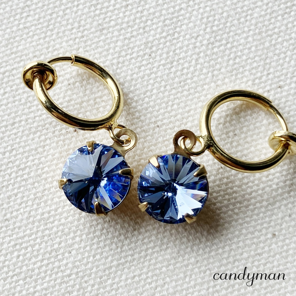 【送料込み】デッドストックライトサファイア シンプルなバネ式フープイヤリング