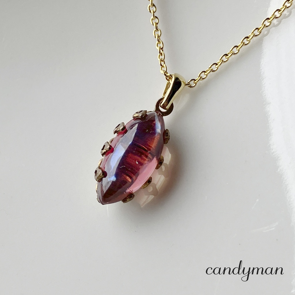 【送料込み】チェコヴィンテージ ピンクのドラゴンズブレスネックレス