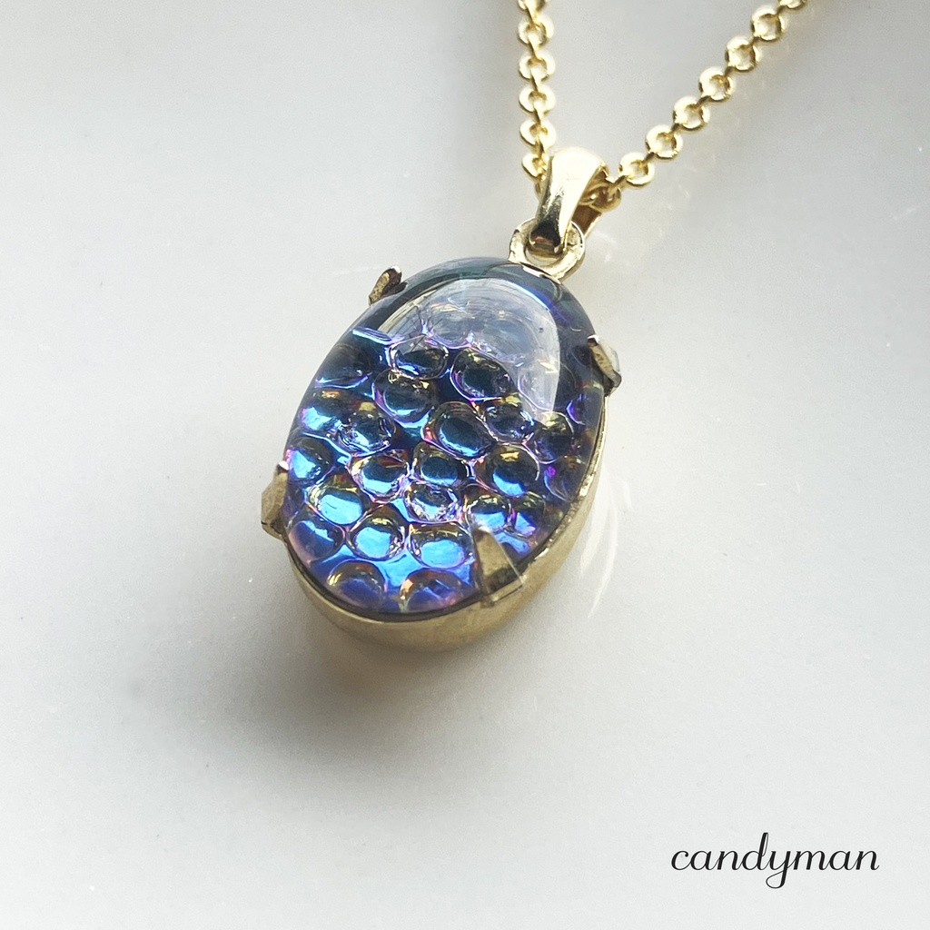 【送料込み】ジャーマンヴィンテージ スネークスキン ヘリオスグリーンカラーネックレス