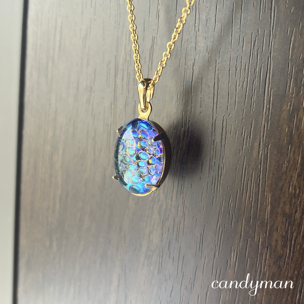 【送料込み】ジャーマンヴィンテージ スネークスキン ヘリオスグリーンカラーネックレス