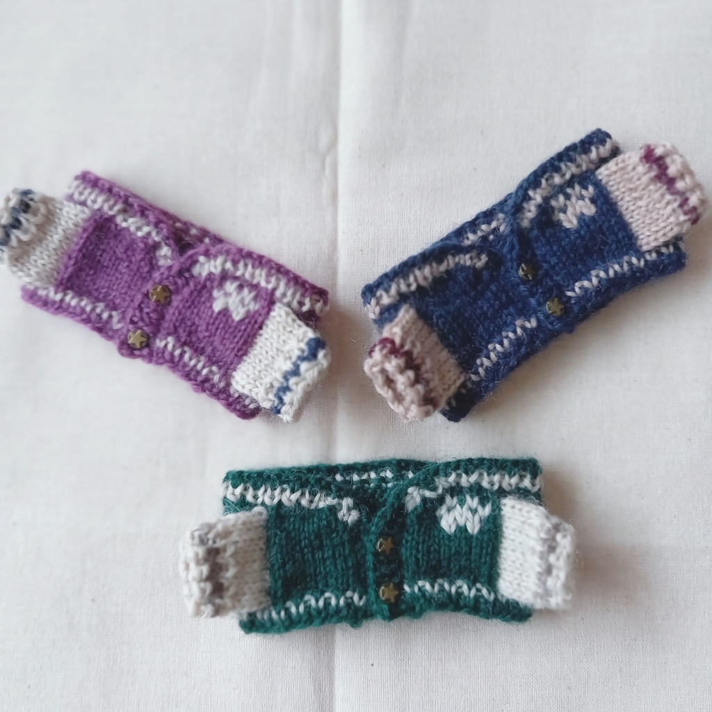 スタジャン風ニットセーター