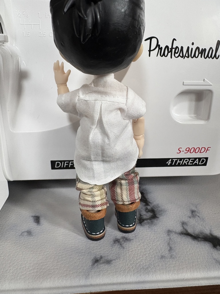 オビツ11 ねんどろいどどーるサイズ 白シャツ