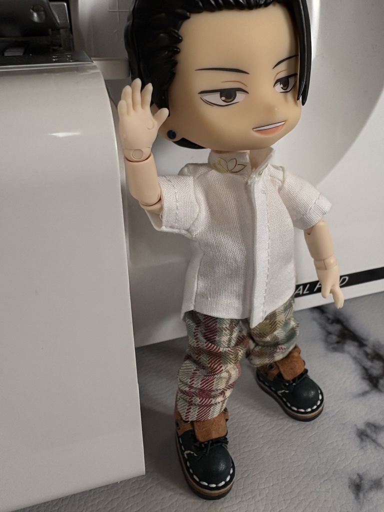 ねんどろいどどーる オビツ11サイズ 白シャツ 花