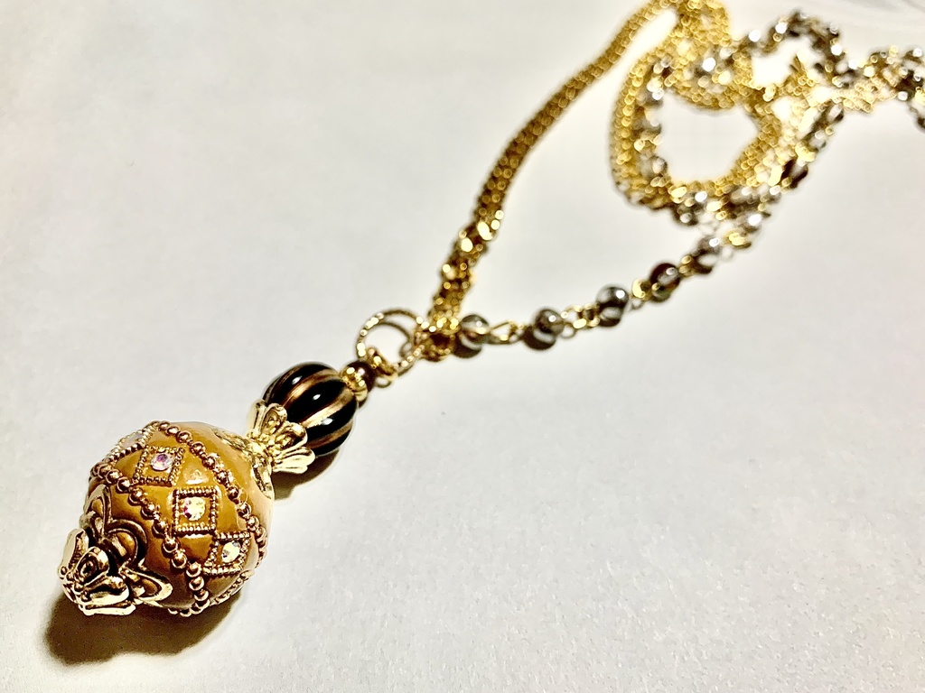 タッセル取り外し可能★香水瓶モチーフネックレス★