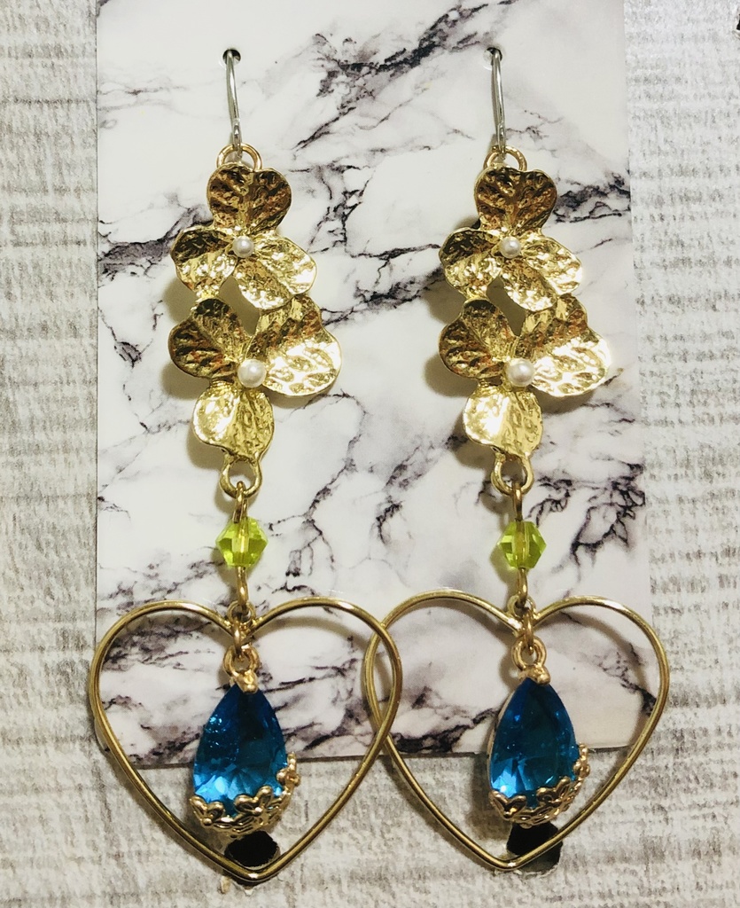 リーチモチーフ ピアス