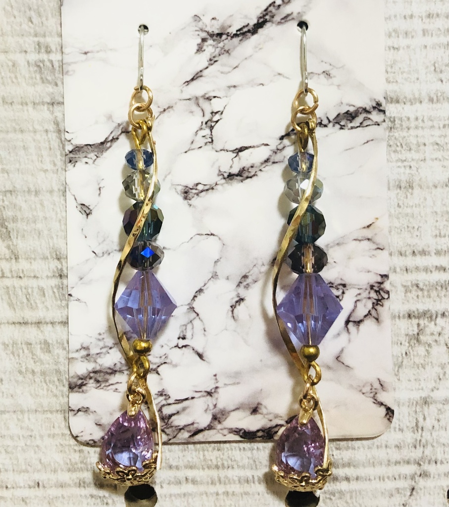 オクタヴィネルモチーフ ピアス