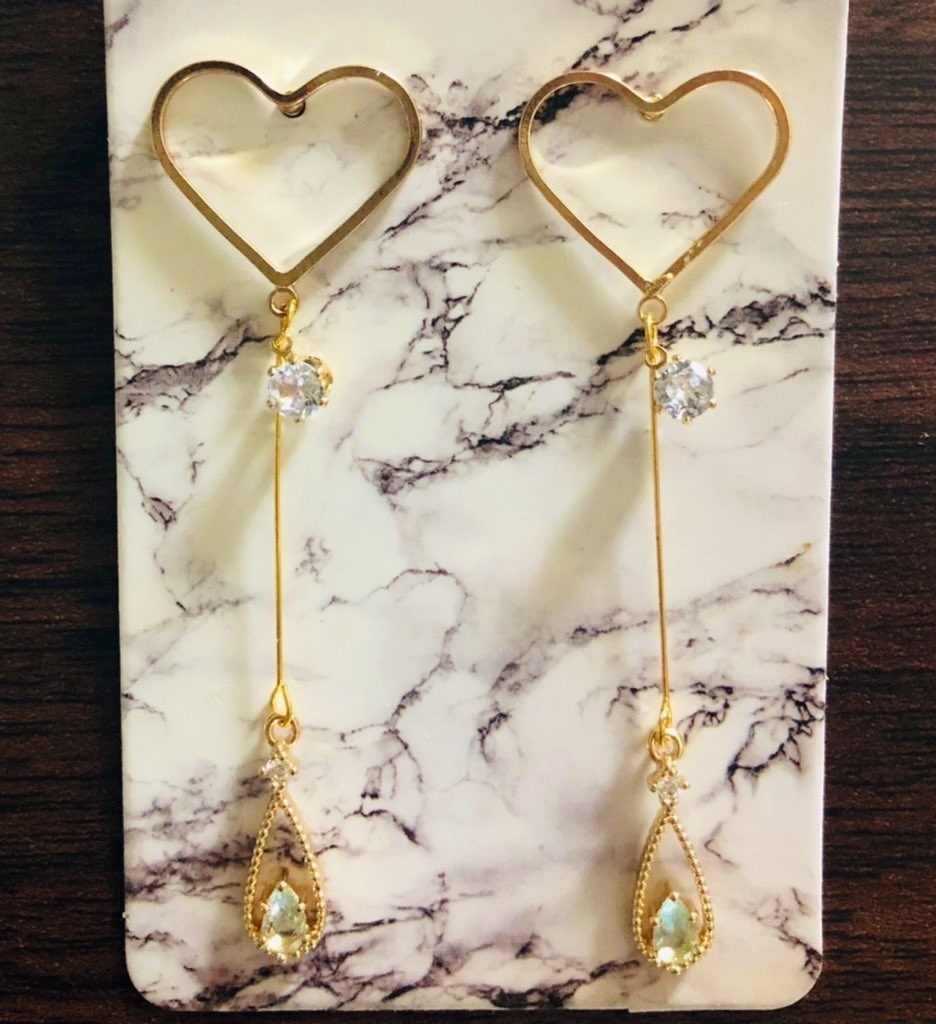 リーチモチーフ ピアス