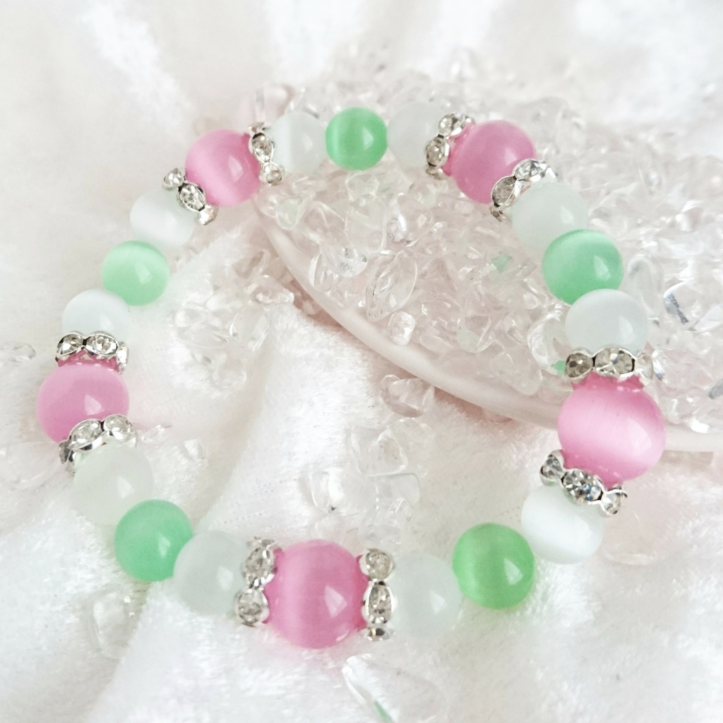 キャッツアイの春色ブレスレット・ピアス