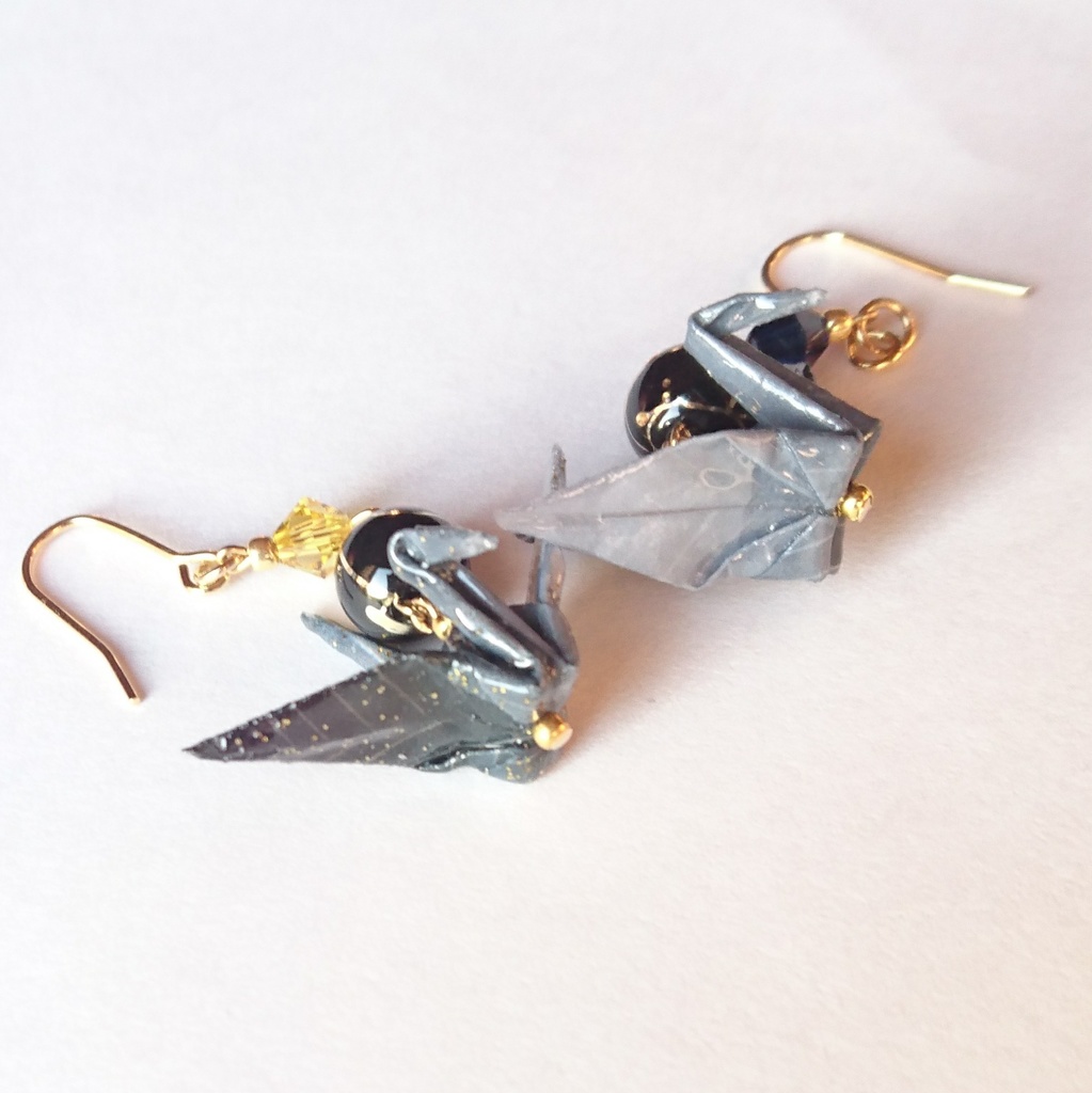 【燭台切光忠・軽装】刀剣乱舞イメージ折鶴ピアス・イヤリング