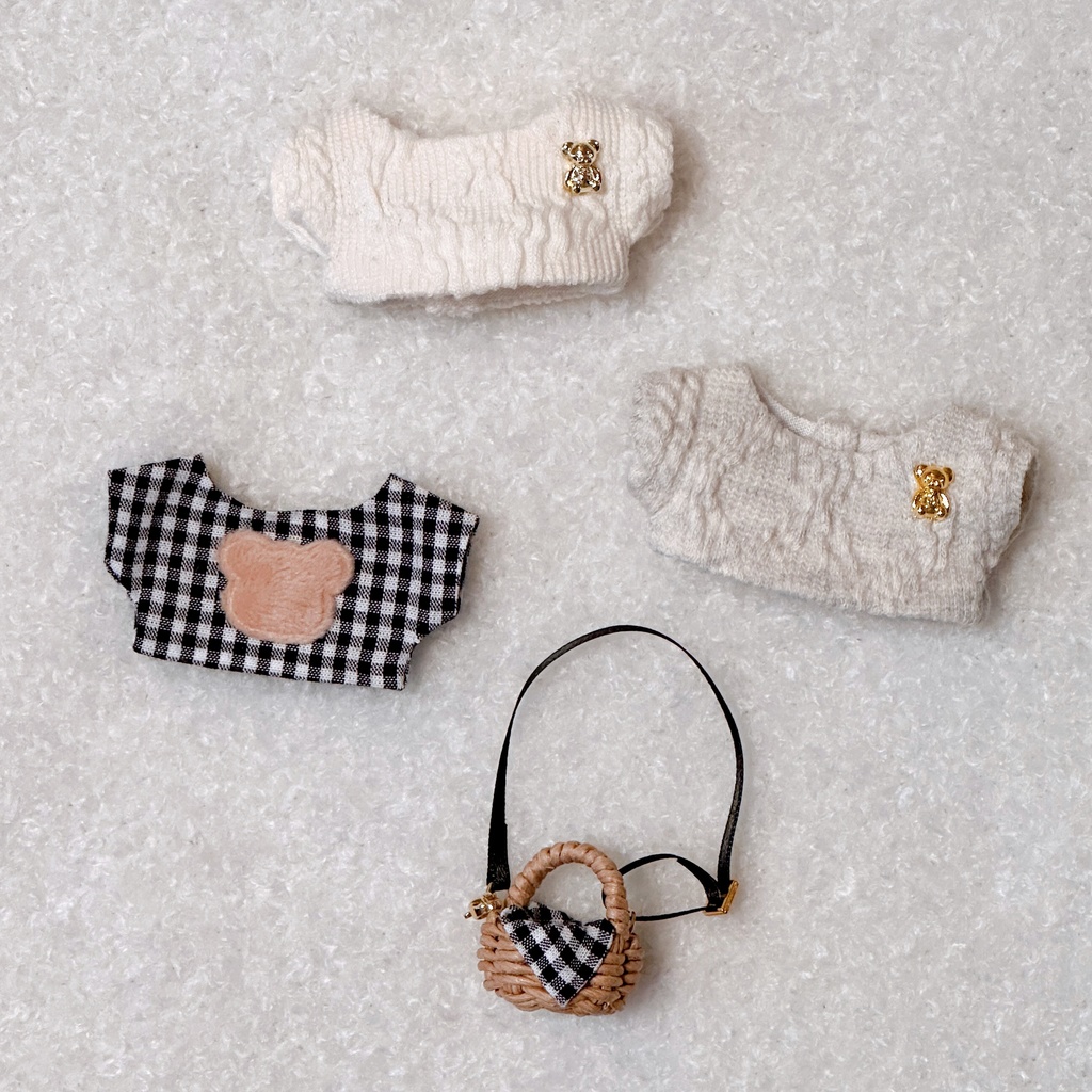 くまチェックシャツ、くまニット、かごポシェット