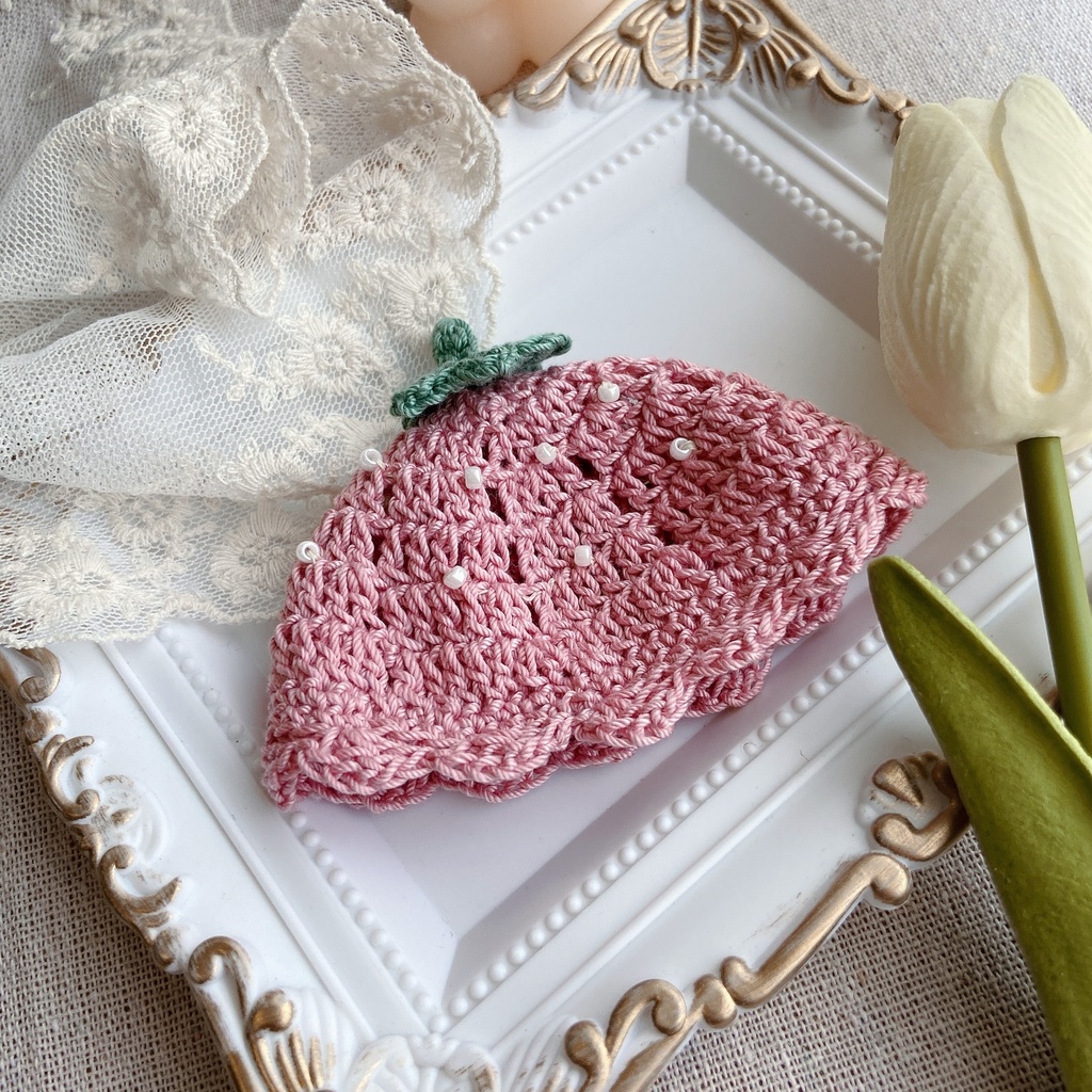 いちごのお帽子