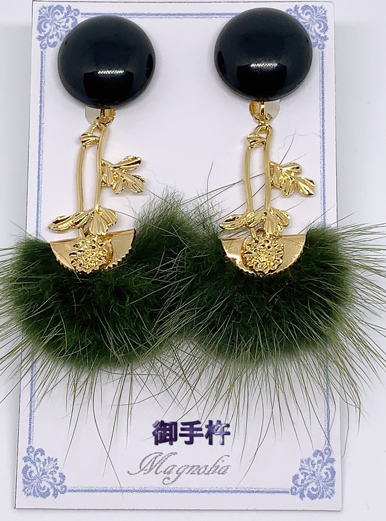 ミンクファーの耳飾り