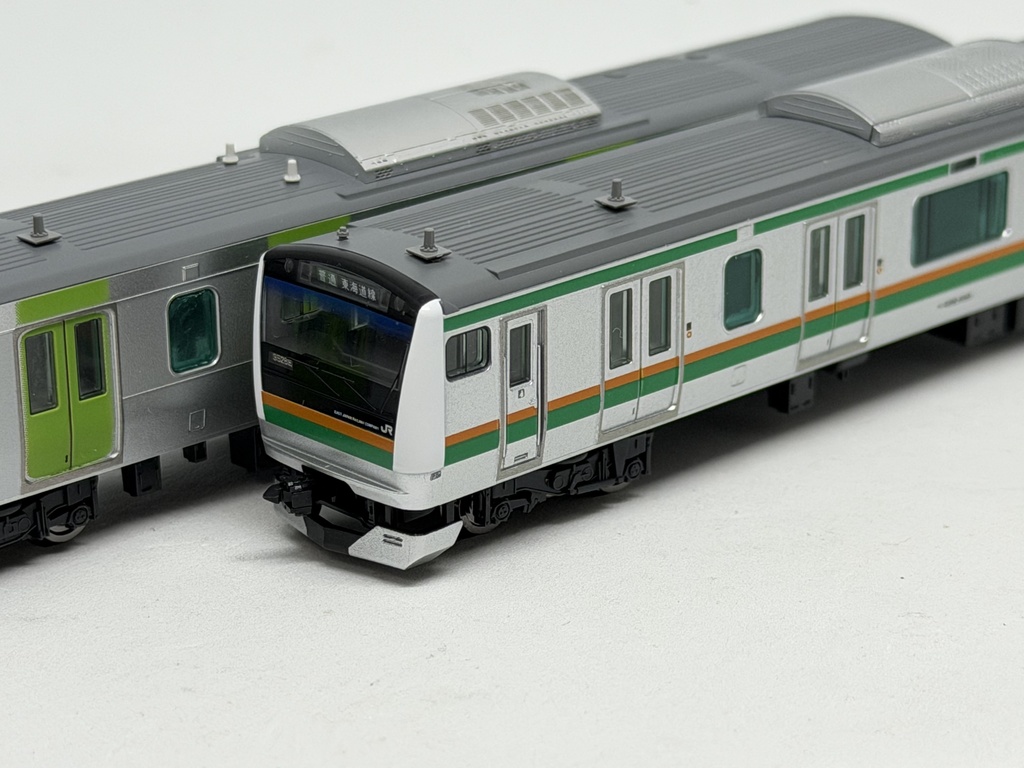 【SF001】T社製JRE233・235窓スモーク再現フィルムシールA