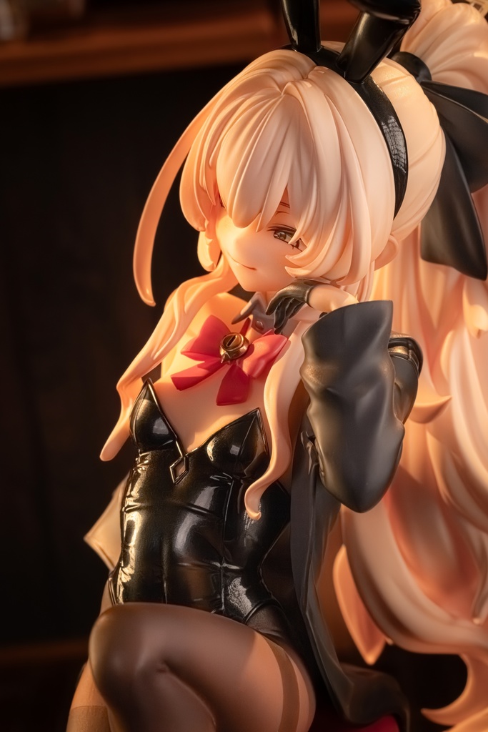のぎ造船工廠　1/7  ニヤニヤ教授　ガレージキット　ブルーアーカイブ ニヤニヤ教授・バニーガール.VER・ブルーアーカイブ・未塗装