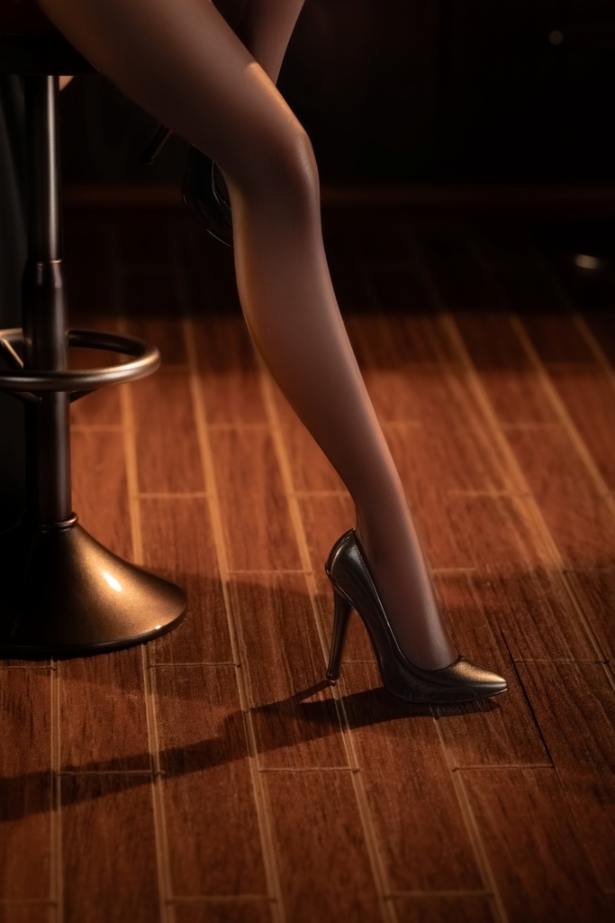 ブルーアーカイブ ニヤニヤ教授 バニーガールver. 未塗装未組み立てガレージキット