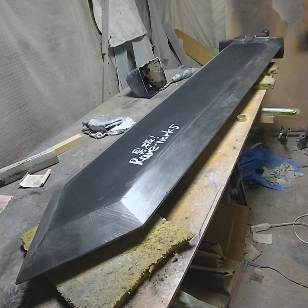 全長2.4m超巨大!大剣 (黒板仕様)