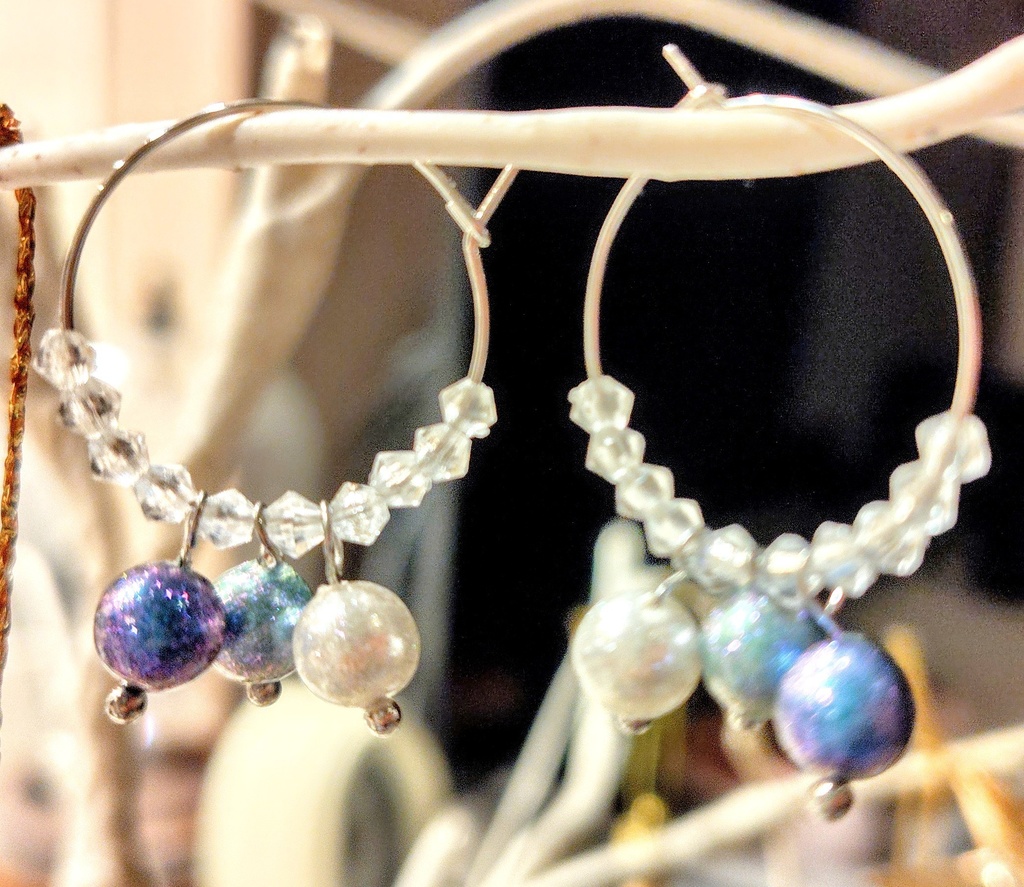 リップリングクリアマリンイメージフープピアス