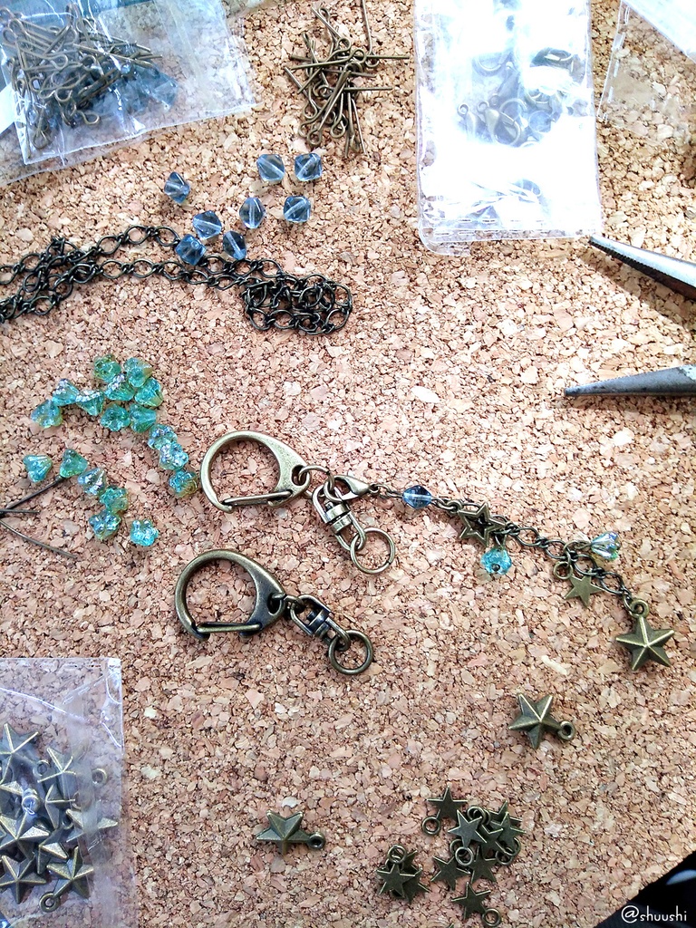 影絵アクキー(9th Anniversary ver.)受注生産【Fanbox支援者様限定】