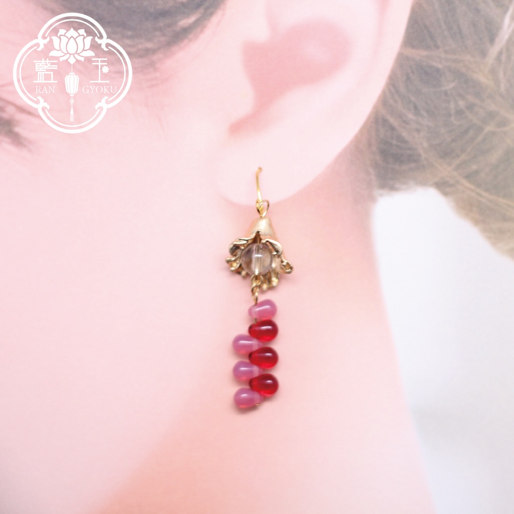 【中華風ピアス・イヤリング】春の花/水晶&雫ビーズと花のアクセサリー