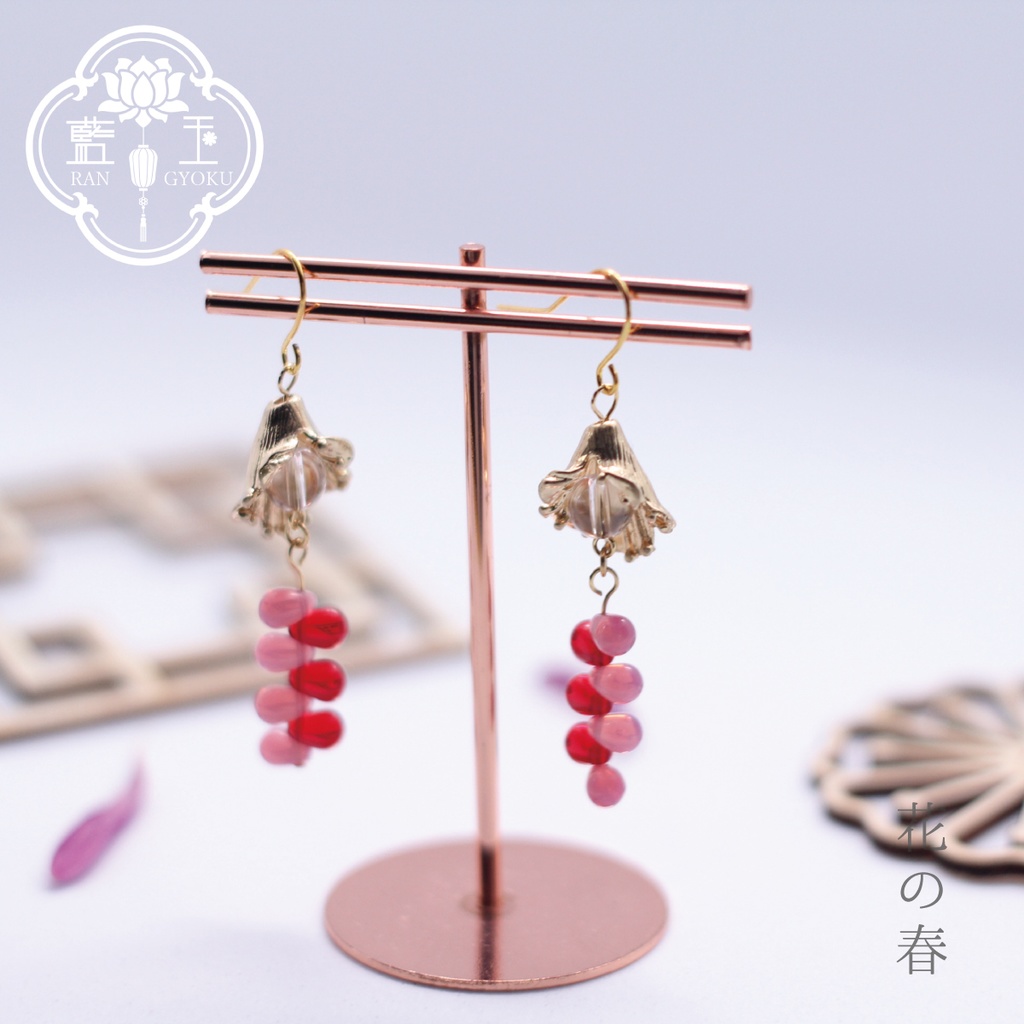 【中華風ピアス・イヤリング】春の花/水晶&雫ビーズと花のアクセサリー