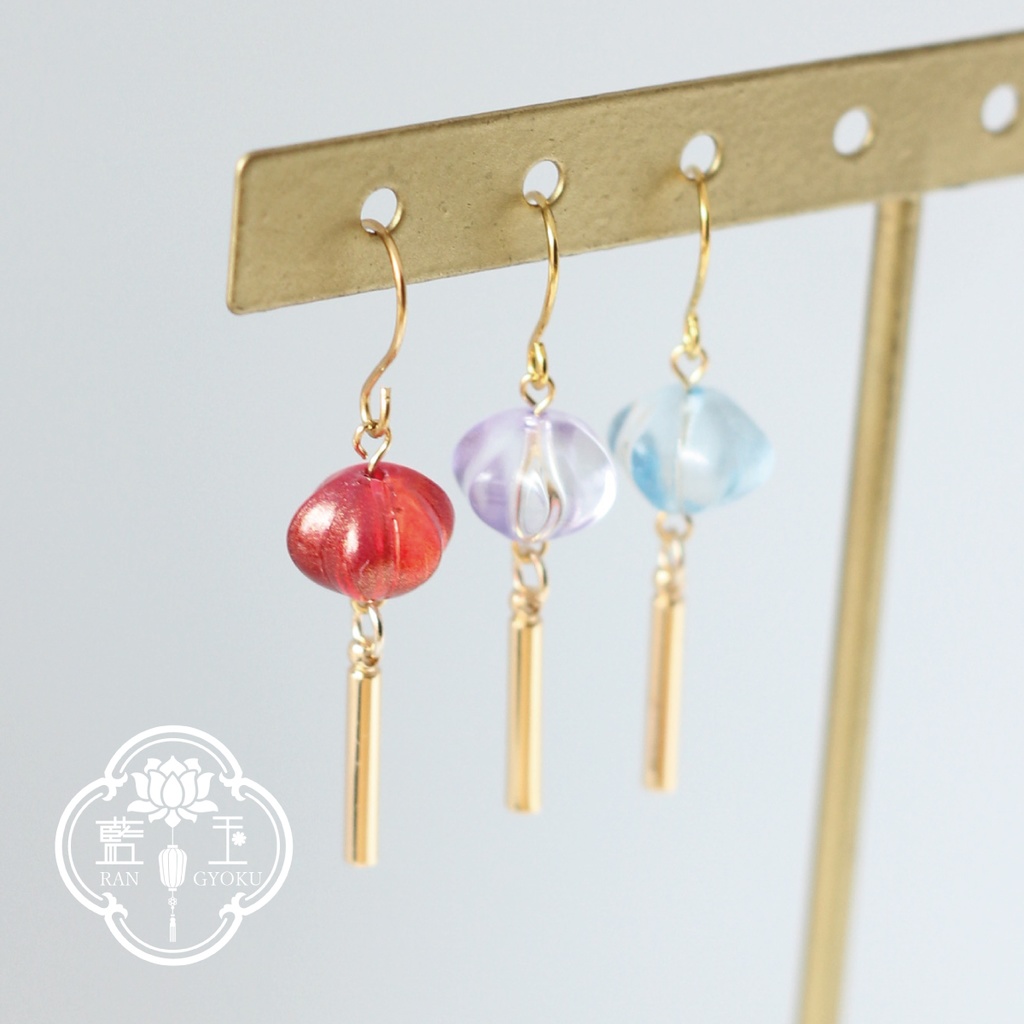 【中華風ピアス&イヤリング】左右選べる小さなランタン風アクセサリー