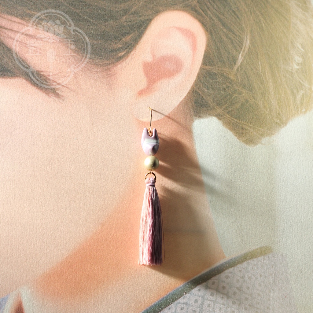 お狐様のタッセルピアス・イヤリング/桃紫MIX*源氏物語*