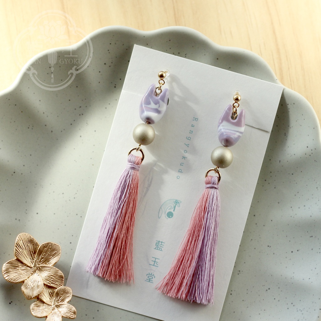 お狐様のタッセルピアス・イヤリング/桃紫MIX*源氏物語*
