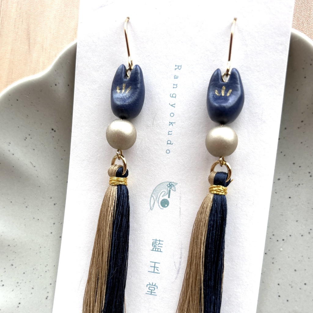 お狐様のタッセルピアス・イヤリング/青金MIX*月詠*