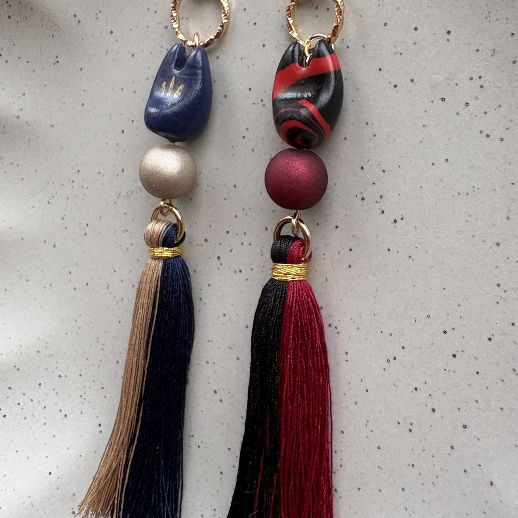 お狐様のタッセル片耳イヤーカフ/祭囃子・月詠