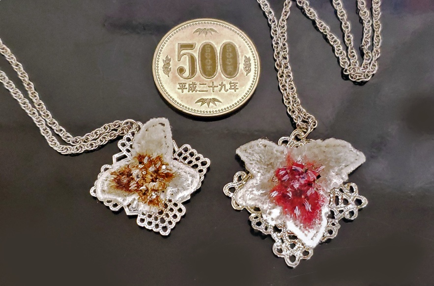 観音坂 独歩 チグリジア(虎百合)イメージアクセ