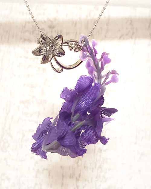 理独イメージアクセ（ラベンダー＆百合）