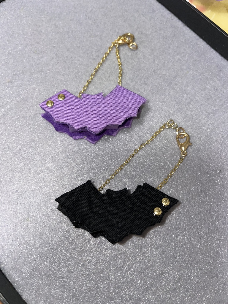 こうもりポシェット