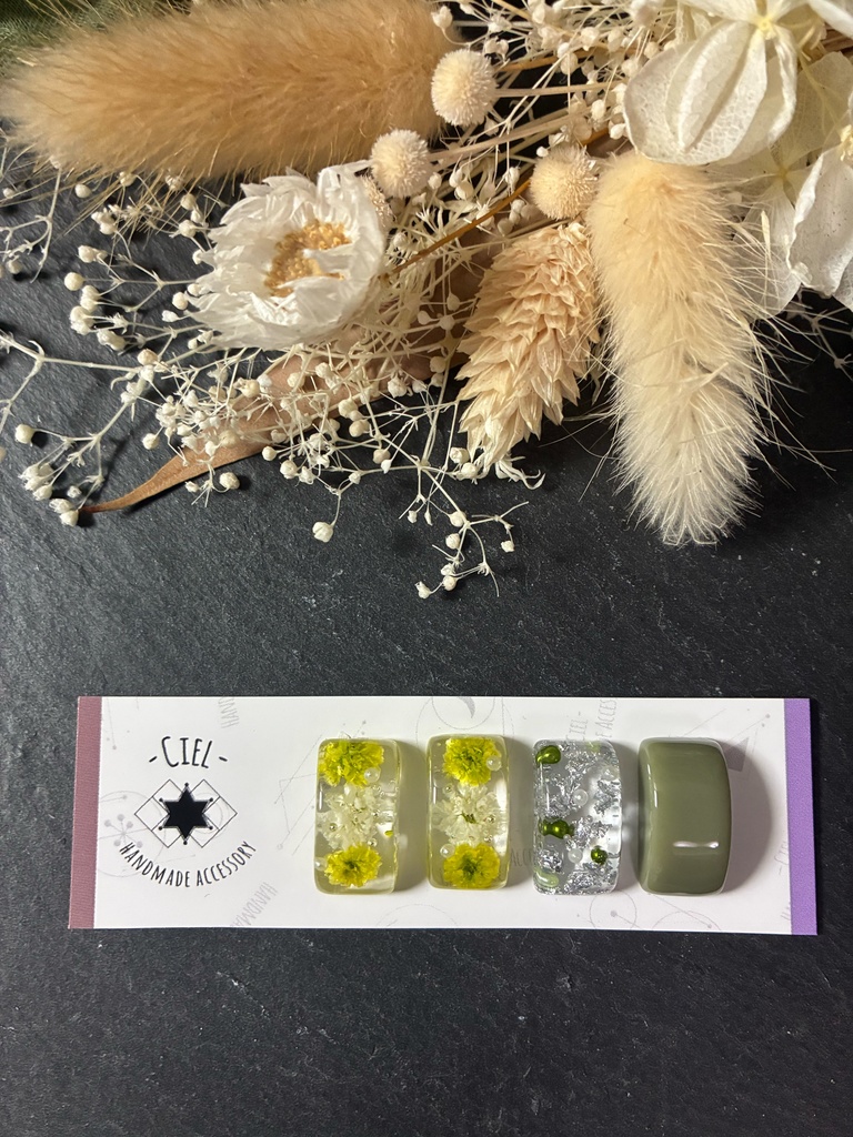 不死川実弥 不死川玄弥 モチーフ イメージ ドライフラワー かすみ草 ピアス イヤリング