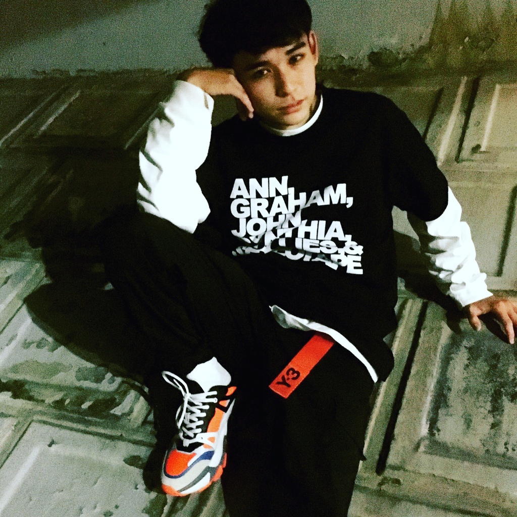 SLV T-shirt【発売中/匿名配送】