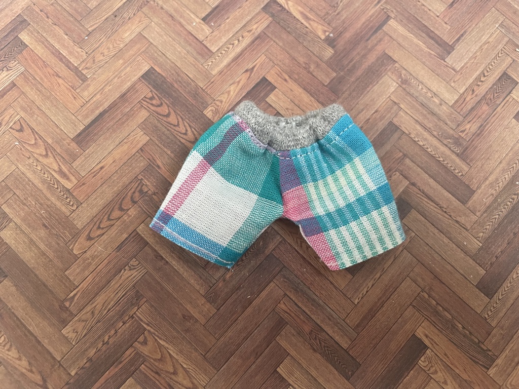 夏っぽいハーフパンツ