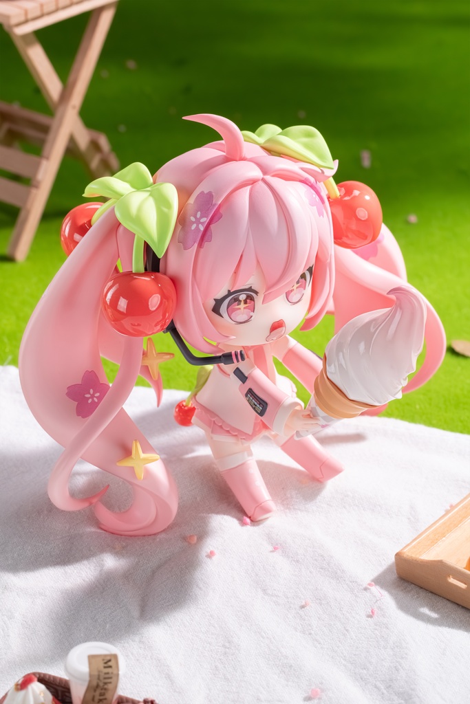 2025WF 桜ミクxひろはこ 函館ソフトクリーム.ver ガレージキット