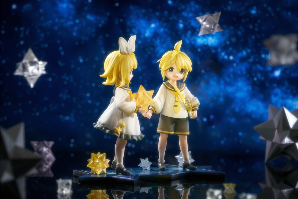VOCALOID 双子星 鏡音リン・鏡音レン ガレージキット
