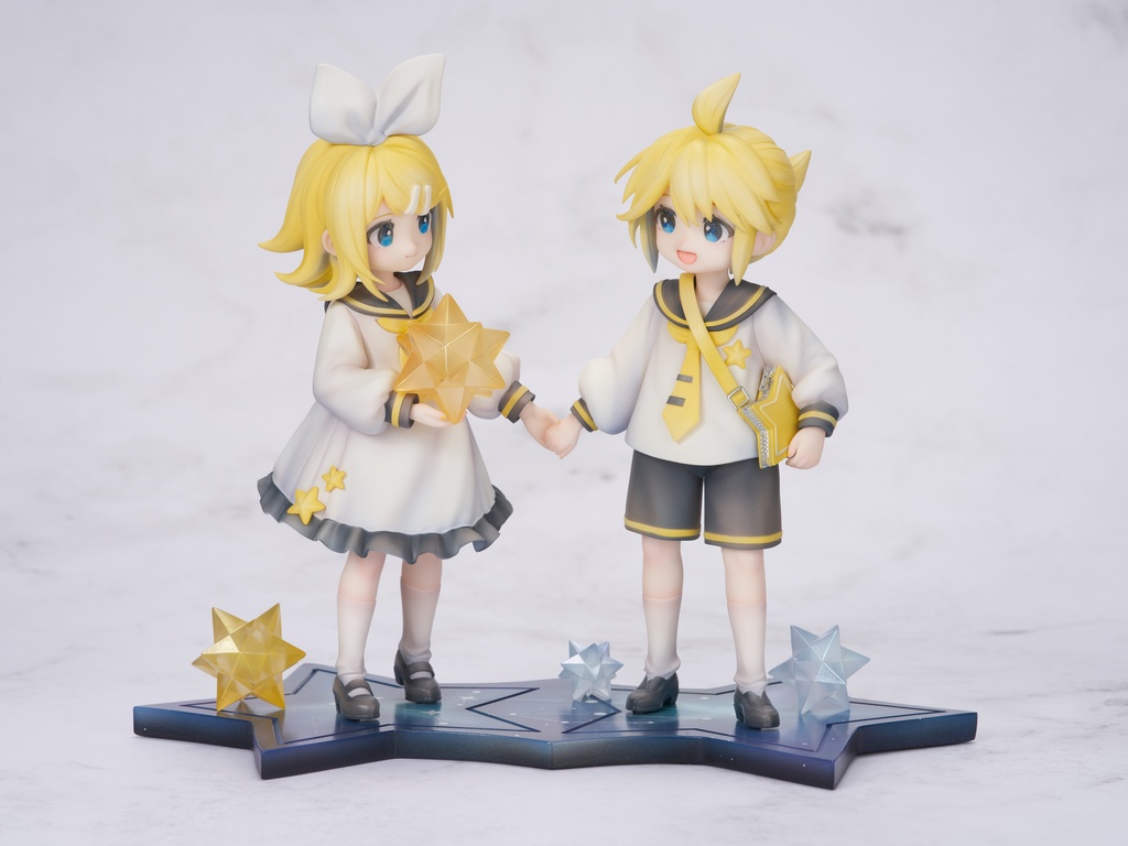 VOCALOID 双子星 鏡音リン・鏡音レン ガレージキット