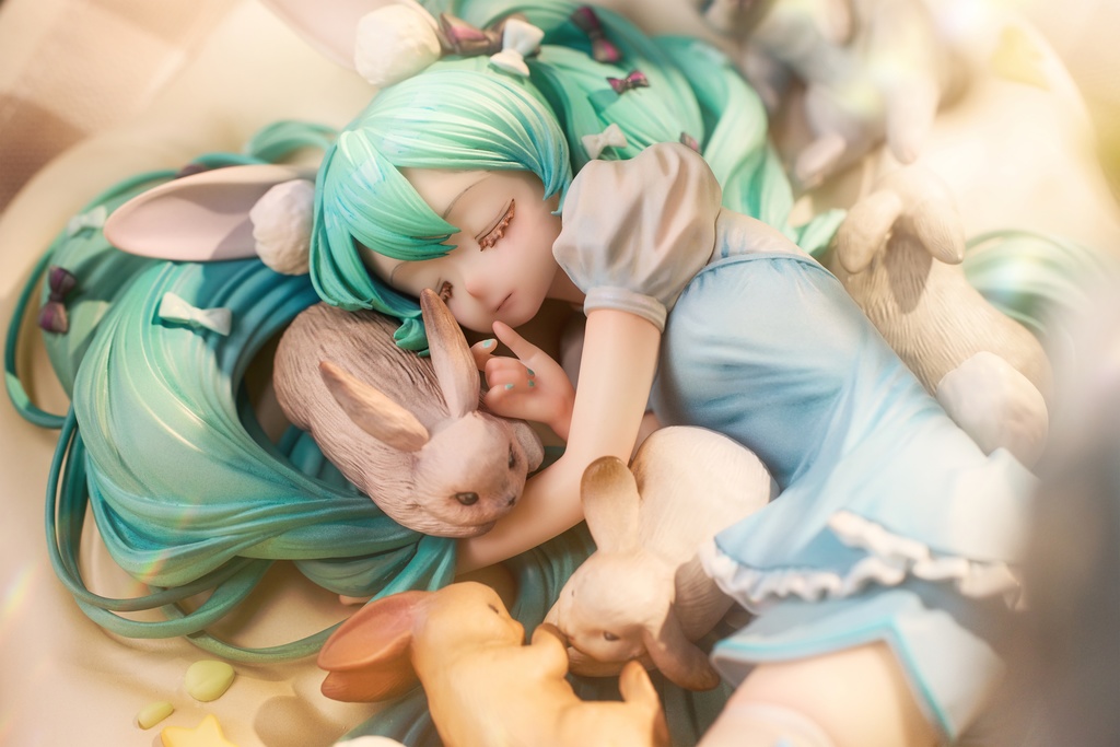 VOCALOID 眠兎 初音ミク ガレージキット