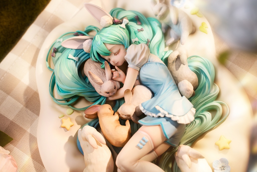 VOCALOID 眠兎 初音ミク ガレージキット