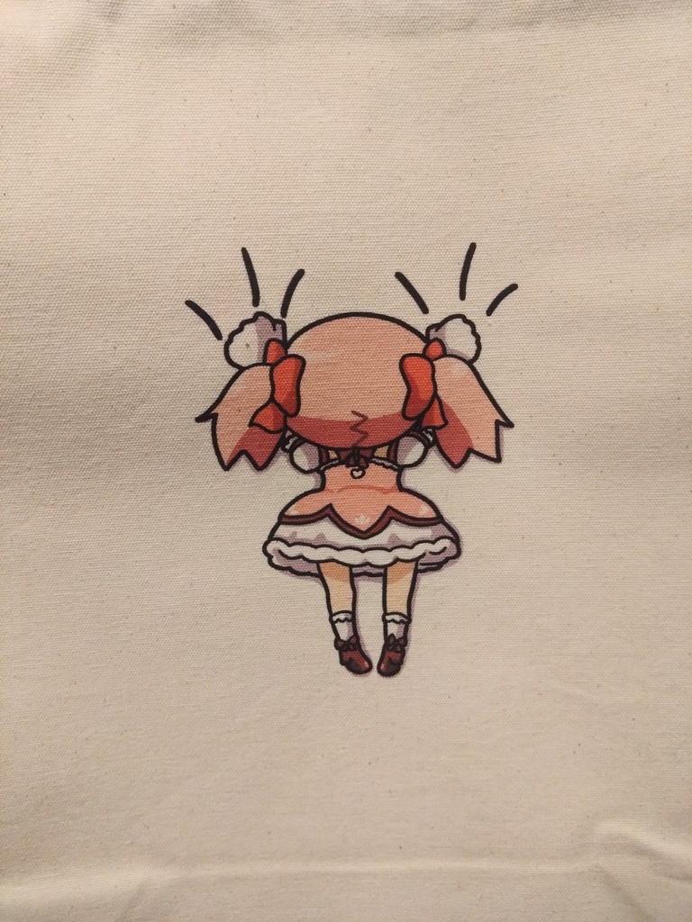 トートバッグ　落ちそうなまどかちゃん