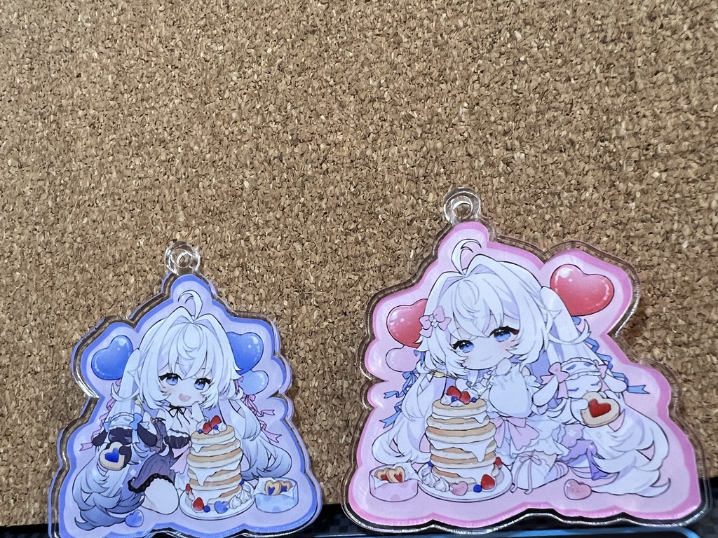 BIRTHDAY&デビュー1周年アクリルキーホルダーセット