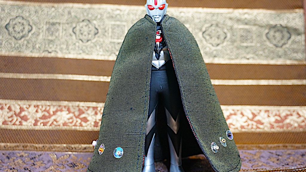 ウルトラマン用マント 「紬」〜背負いし光〜