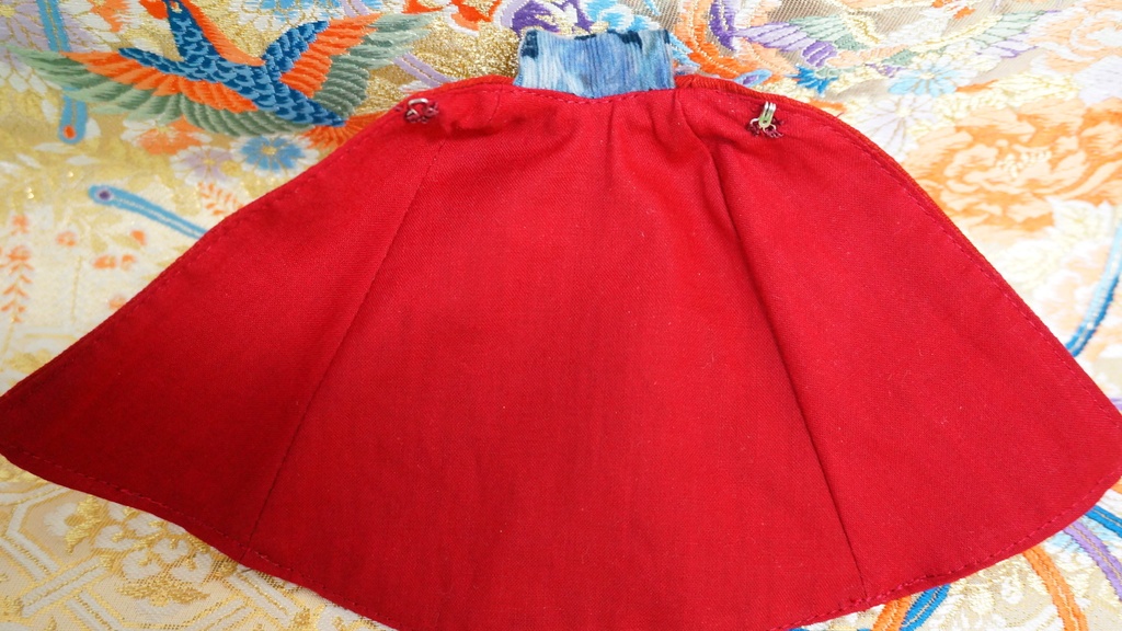 ウルトラマンソフビ用マント 襟付き