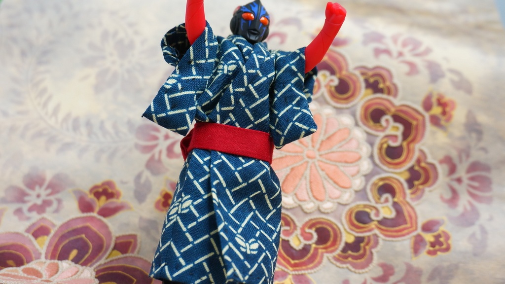 ウルトラマンソフビ用の浴衣(仮面ライダーソフビも着用可)