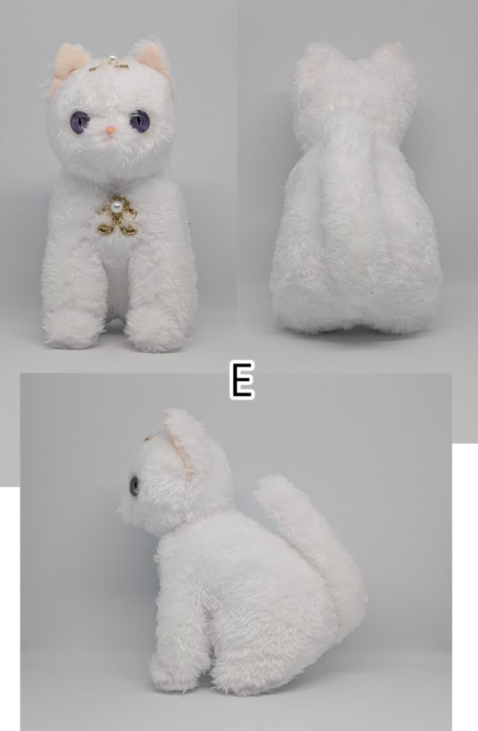 猫のぬいぐるみ