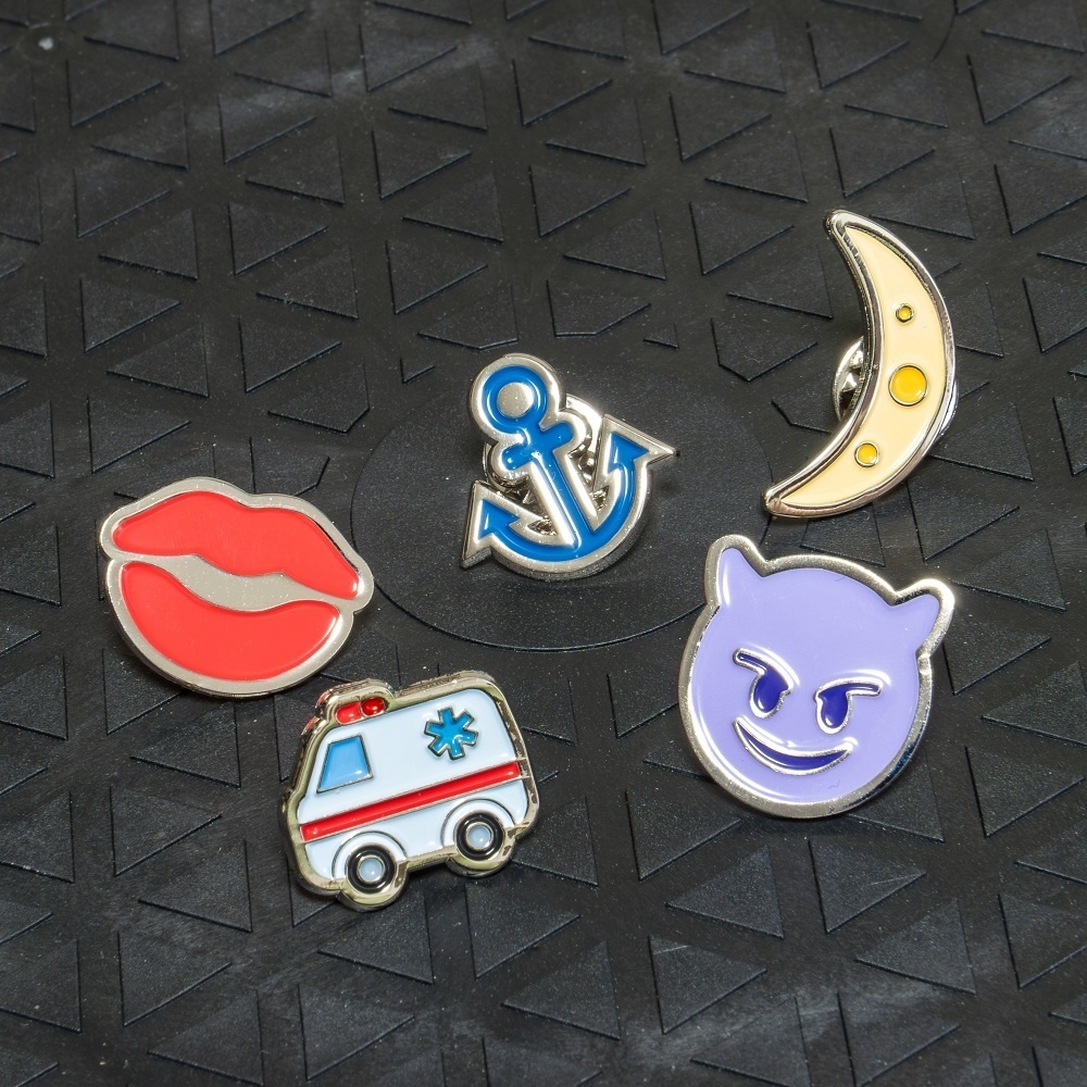 ファンマーク ピンバッジ